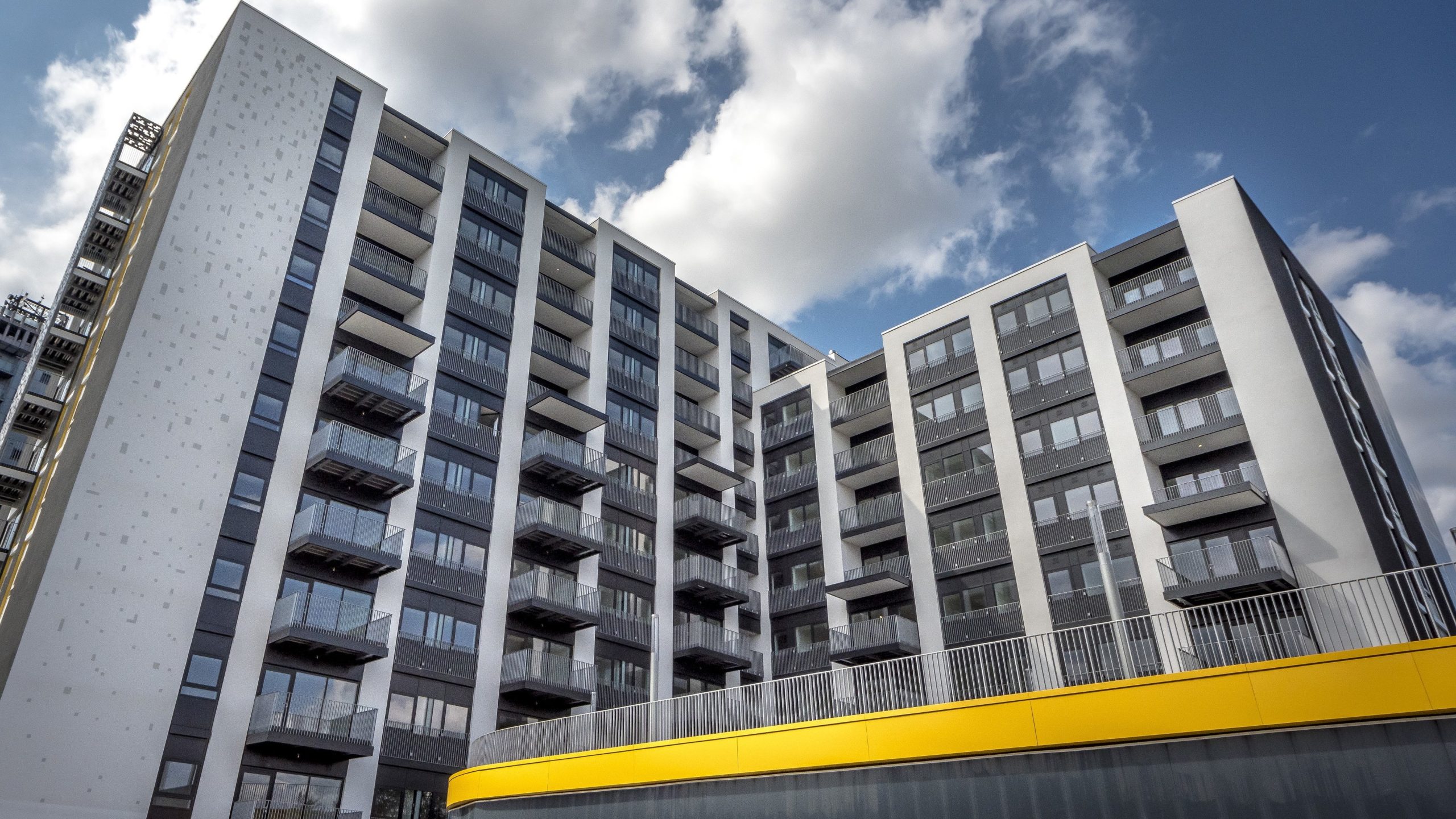 Valentine's House -internal and external works by Inline Design